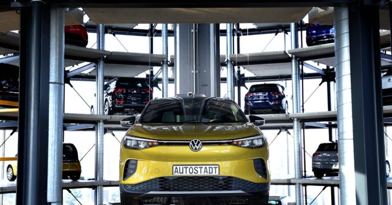 No, Volkswagen does not rename itself Voltswagen.