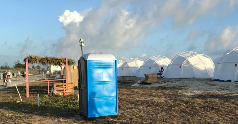 Fyre Festival Ticket Holders Win $ 7,220 Each in Class-Action Agreement