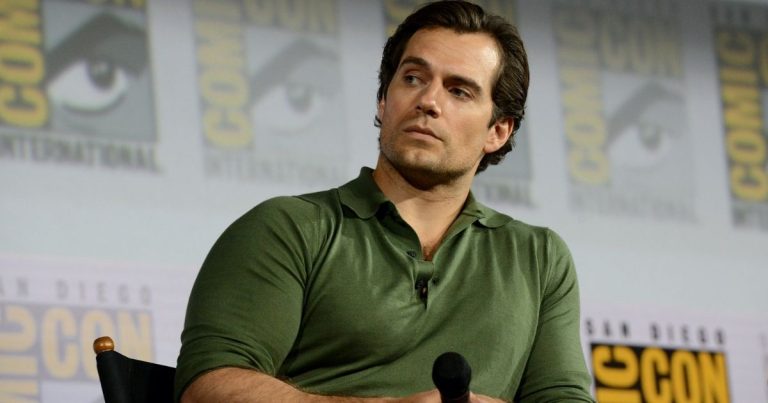 One controversial shoulder exercise appears in Henry Cavill’s ‘Man of Steel’ routine.