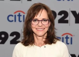 Sally Field, 78, Looks ‘Incredible’ as She Embraces Gray Hair at the Television Academy’s 27th Hall of Fame Ceremony – Photos Sally Field, 78, Looks ‘Incredible’ as She Embraces Gray Hair at the Television Academy’s 27th Hall of Fame Ceremony – Photos - featured image