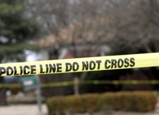 Two best friends died hand in hand in an accident right before prom night Two best friends died hand in hand in an accident right before prom night - featured image