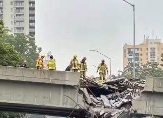 A sh0cking collision unfolded as a semi-truck slammed into a city overpass pillar A sh0cking collision unfolded as a semi-truck slammed into a city overpass pillar - featured image
