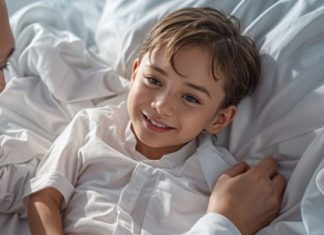 Boy shares a heartfelt hug with his dog before surgery — the outcome surprises everyone Boy shares a heartfelt hug with his dog before surgery — the outcome surprises everyone - featured image