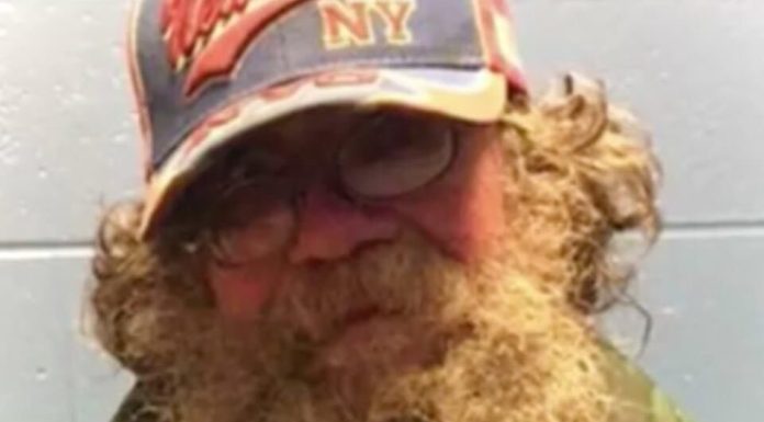 A Homeless Man Was Walking The Streets Of New York When He Was Stopped By A Police Officer A Homeless Man Was Walking The Streets Of New York When He Was Stopped By A Police Officer - featured image