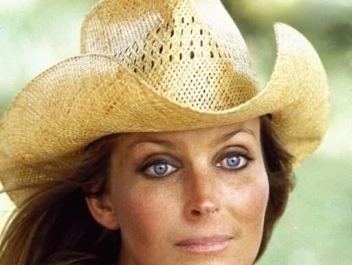 From Hollywood Stardom to Inspiring Role Model: A Remarkable Journey From Hollywood Stardom to Inspiring Role Model: A Remarkable Journey - featured image