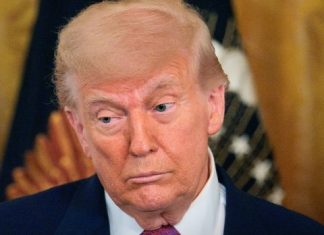 Eye-opening approval numbers show Trump’s standing with Americans less than a year into his presidency Eye-opening approval numbers show Trump’s standing with Americans less than a year into his presidency - featured image