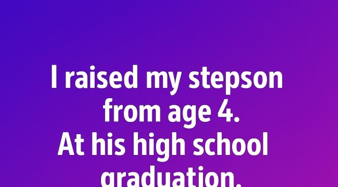 The Graduation Moment That Brought Everyone to Tears The Graduation Moment That Brought Everyone to Tears - featured image