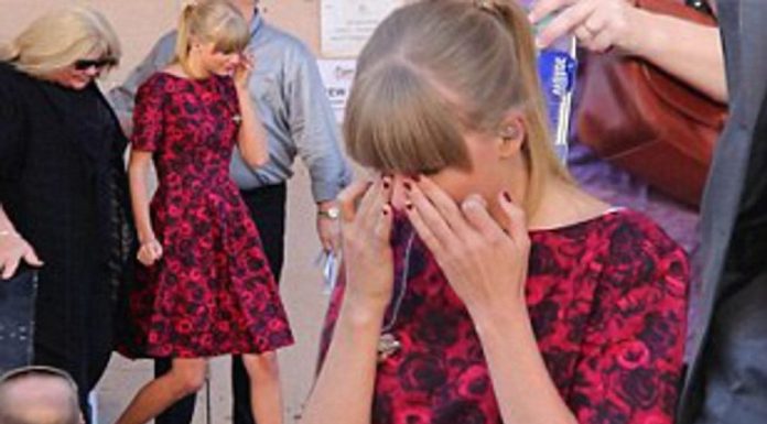 Taylor Swift took to Instagram with a tear-streaked selfie and a confession that stunned millions Taylor Swift took to Instagram with a tear-streaked selfie and a confession that stunned millions - featured image