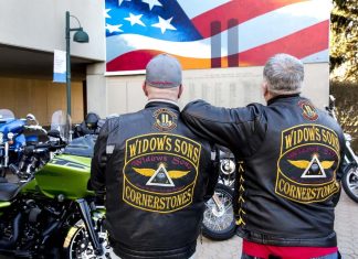 My dying son asked a tough-looking biker to hold him — what happened next changed everything My dying son asked a tough-looking biker to hold him — what happened next changed everything - featured image