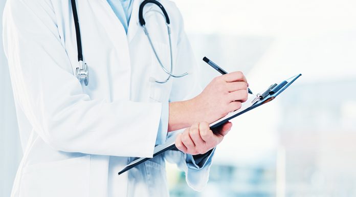 Doctor explains why you should never kiss a deceased person Doctor explains why you should never kiss a deceased person - featured image