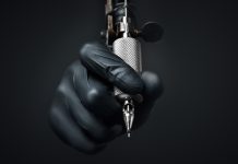 Man spends $70k to tattoo his entire body and eyeballs Man spends $70k to tattoo his entire body and eyeballs - featured image