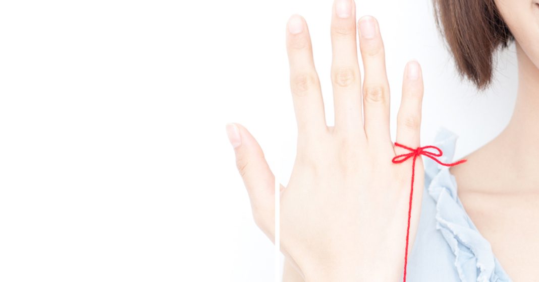Red string tattoo on hand: Here’s what it means - featured image