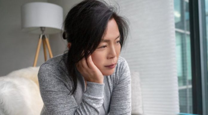 6 reasons why a married woman might have a lover 6 reasons why a married woman might have a lover - featured image