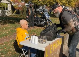 Search Results for: Dying boy’s lemonade stand was empty until bikers saw what his sign really said underneath “50 cents.” Search Results for: Dying boy's lemonade stand was empty until bikers saw what his sign really said underneath “50 cents.” - featured image