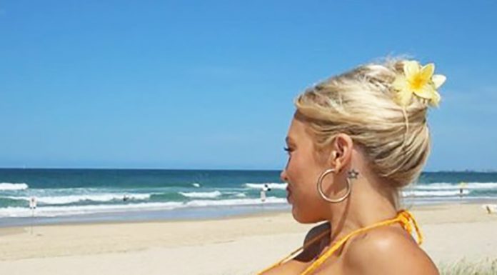 Why Tammy Hembrow’s bikini photos are causing a stir Why Tammy Hembrow’s bikini photos are causing a stir - featured image