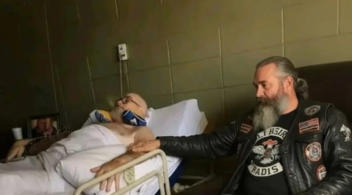 The Biker Who Became My Last Brother And Helped Me Teach My Children A Lesson They Will Never Forget The Biker Who Became My Last Brother And Helped Me Teach My Children A Lesson They Will Never Forget - featured image