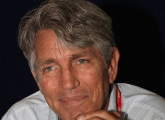 He’s The Brother Of A Hollywood Legend And A Dad Who Left His Baby Behind—Can You Guess This ’80s Heartthrob? He’s The Brother Of A Hollywood Legend And A Dad Who Left His Baby Behind—Can You Guess This ’80s Heartthrob? - featured image