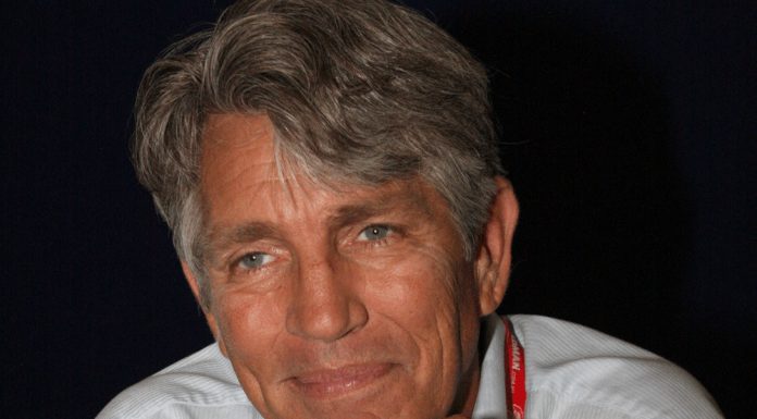 He’s The Brother Of A Hollywood Legend And A Dad Who Left His Baby Behind—Can You Guess This ’80s Heartthrob? He’s The Brother Of A Hollywood Legend And A Dad Who Left His Baby Behind—Can You Guess This ’80s Heartthrob? - featured image