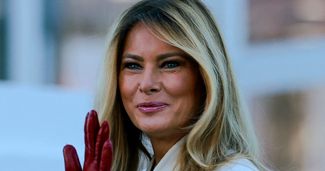 Melania Trump sparks internet frenzy with White House Christmas outfit - featured image