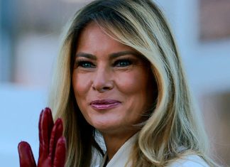 Melania Trump sparks internet frenzy with White House Christmas outfit Melania Trump sparks internet frenzy with White House Christmas outfit - featured image