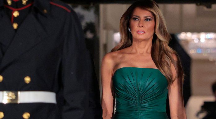 Hidden meaning in Melania’s $3000 dress at White House dinner with Saudi Crown Prince Hidden meaning in Melania’s $3000 dress at White House dinner with Saudi Crown Prince - featured image