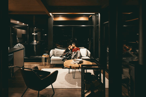 I Found Our Babysitter Freshly Showered In Our Home — I Wasn’t Expecting My Husband To Take Her Side. - featured image I Found Our Babysitter Freshly Showered In Our Home — I Wasn’t Expecting My Husband To Take Her Side. - featured image