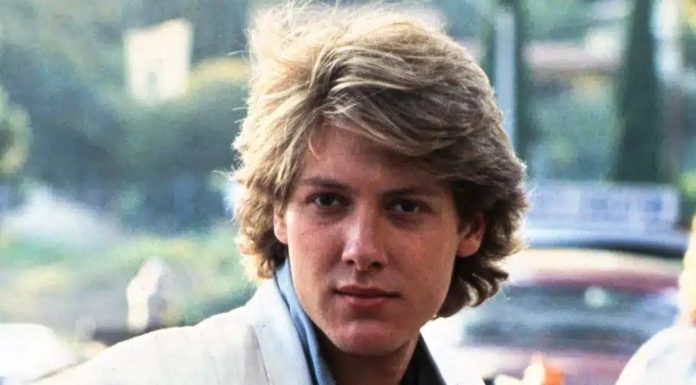 From a Family of Teachers, the ’80s Heartthrob Keeps His Personal Life Private — What We Know About His Lifestyle From a Family of Teachers, the ’80s Heartthrob Keeps His Personal Life Private — What We Know About His Lifestyle - featured image