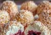 Cream and Berry Pastry Bites: A Classic Dessert with a Fresh, Elegant Twist Cream and Berry Pastry Bites: A Classic Dessert with a Fresh, Elegant Twist - featured image