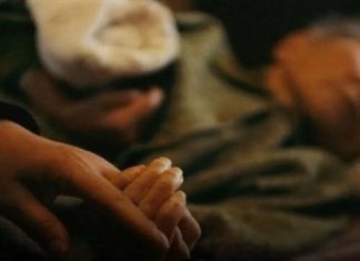 Why You Should Never Touch a De.ceased Bo.dy with Bare Hands – According to Medical Experts Why You Should Never Touch a De.ceased Bo.dy with Bare Hands – According to Medical Experts - featured image