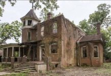 A Look Inside a Rare 1899 Brick Mansion Designed to Endure A Look Inside a Rare 1899 Brick Mansion Designed to Endure - featured image