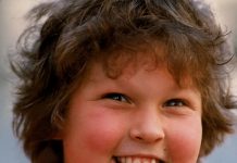 This iconic child star was rejected by Hollywood but is now a gorgeous, bald-headed hunk and successful lawyer This iconic child star was rejected by Hollywood but is now a gorgeous, bald-headed hunk and successful lawyer - featured image