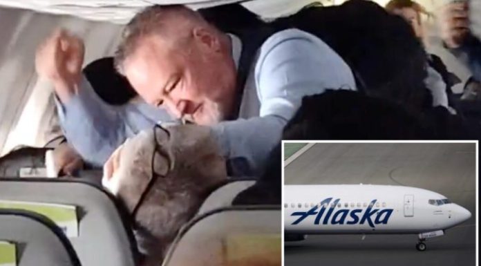 Oakland, California, to Portland when a male passenger experiencing psychosis attacked Oakland, California, to Portland when a male passenger experiencing psychosis attacked - featured image