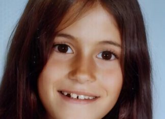 The woman in this photo grew up to become the richest actress in the world The woman in this photo grew up to become the richest actress in the world - featured image