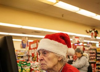 One Small Gesture on Christmas Eve That Changed Everything One Small Gesture on Christmas Eve That Changed Everything - featured image