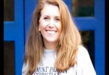 When a Cherished Teacher Passed Away, the School Came Together When a Cherished Teacher Passed Away, the School Came Together - featured image