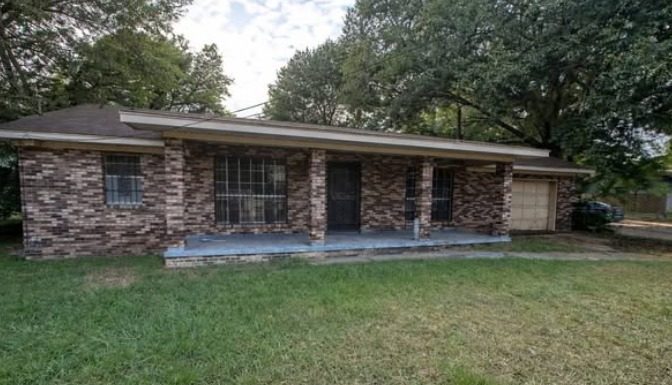 Fixer‑Upper 4‑Bed, 2‑Bath Ranch Home for Sale at 3815 Douglas Ave, Jackson Fixer‑Upper 4‑Bed, 2‑Bath Ranch Home for Sale at 3815 Douglas Ave, Jackson - featured image