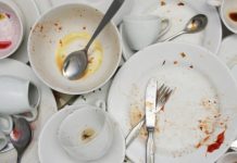 The Psychological Meaning of Leaving Dirty Dishes and Why They Shouldn’t Pile Up The Psychological Meaning of Leaving Dirty Dishes and Why They Shouldn’t Pile Up - featured image