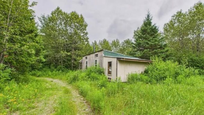 Secluded Off-Grid Woodland Retreat with Ponds and Wildlife in Northern Maine Secluded Off-Grid Woodland Retreat with Ponds and Wildlife in Northern Maine - featured image