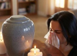 Should You Keep a Loved One’s Ashes at Home? Gentle Guidance for a Personal Choice Should You Keep a Loved One’s Ashes at Home? Gentle Guidance for a Personal Choice - featured image