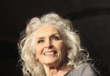 World’s Oldest Professional Model Daphne Selfe Dies at 97 World’s Oldest Professional Model Daphne Selfe Dies at 97 - featured image
