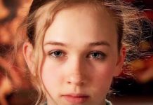 She’s had visions of heaven since age 4 and paints exactly what she sees, the paintings are unreal She’s had visions of heaven since age 4 and paints exactly what she sees, the paintings are unreal - featured image