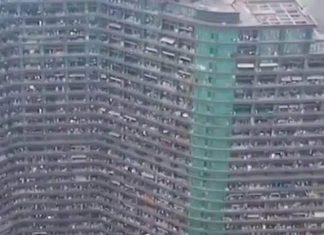 Inside a ‘Dystopian’ Apartment Block Where That Houses Over 20,000 Residence Inside a ‘Dystopian’ Apartment Block Where That Houses Over 20,000 Residence - featured image