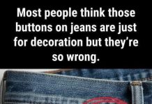 The Reason Jeans Have Those Tiny Buttons Explained The Reason Jeans Have Those Tiny Buttons Explained - featured image