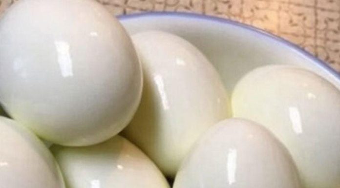 Does eating boiled eggs regularly benefit or harm the liver? Does eating boiled eggs regularly benefit or harm the liver? - featured image