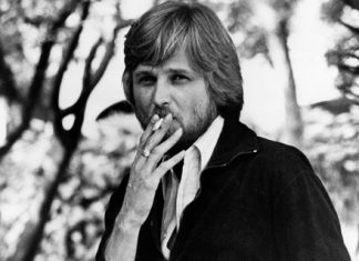 Legendary 1960s Musician Passes Away at 86 Legendary 1960s Musician Passes Away at 86 - featured image