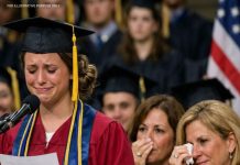At 15, my parents kicked me out after my twin falsely accused me of stealing her bracelet. 7 years later, at my university graduation, Aunt Diane stood proudly as I called her my real mother. At 15, my parents kicked me out after my twin falsely accused me of stealing her bracelet. 7 years later, at my university graduation, Aunt Diane stood proudly as I called her my real mother. - featured image