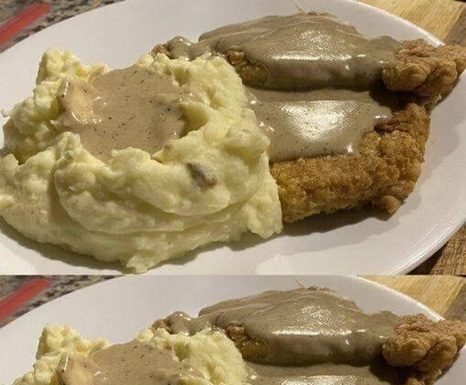 Stop Boiling Mashed Potatoes in Water — Here’s What You Should Do Instead Stop Boiling Mashed Potatoes in Water — Here’s What You Should Do Instead - featured image