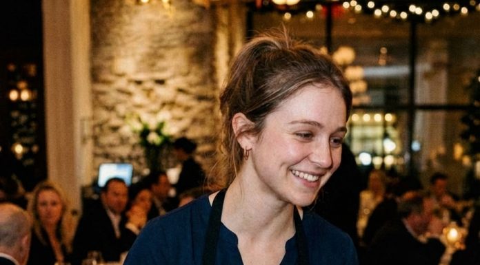 I Left a Generous Tip for a Tired Waitress — What I Discovered Later Took Me by Surprise I Left a Generous Tip for a Tired Waitress — What I Discovered Later Took Me by Surprise - featured image