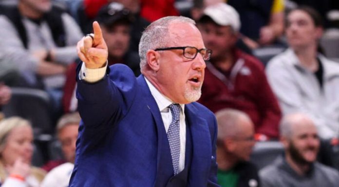 Coach Takes Action to Teach Players a Lesson After Disrespect During the National Anthem Coach Takes Action to Teach Players a Lesson After Disrespect During the National Anthem - featured image