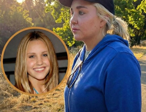 Amanda Bynes Sparks Online Conversation With Her New Look During Rare Public Appearance Amanda Bynes Sparks Online Conversation With Her New Look During Rare Public Appearance - featured image